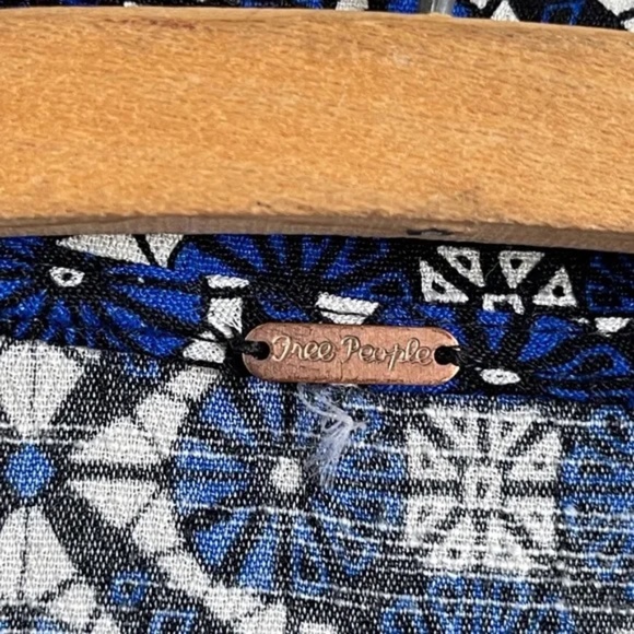 FREE PEOPLE Button down mini blue melody geometric pattern dress - Picture 4 of 12